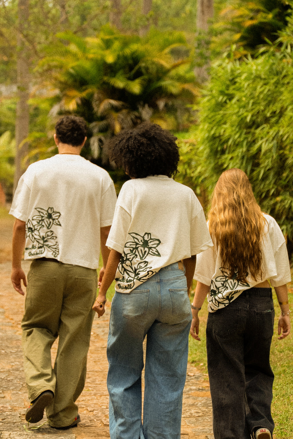 Overboxy branca gérbera